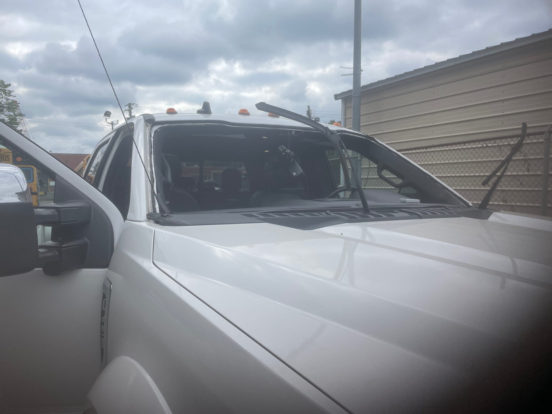 TRUCK GLASS